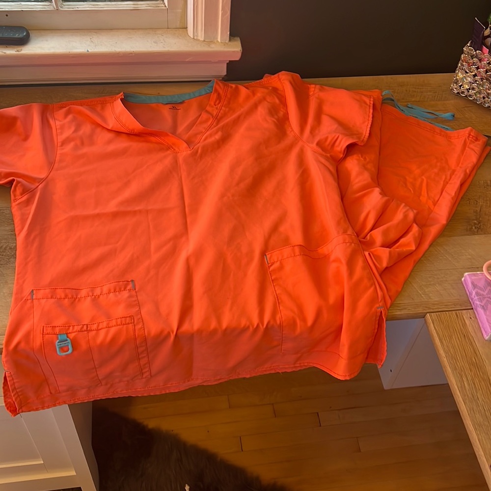 Carhartt Scrubs